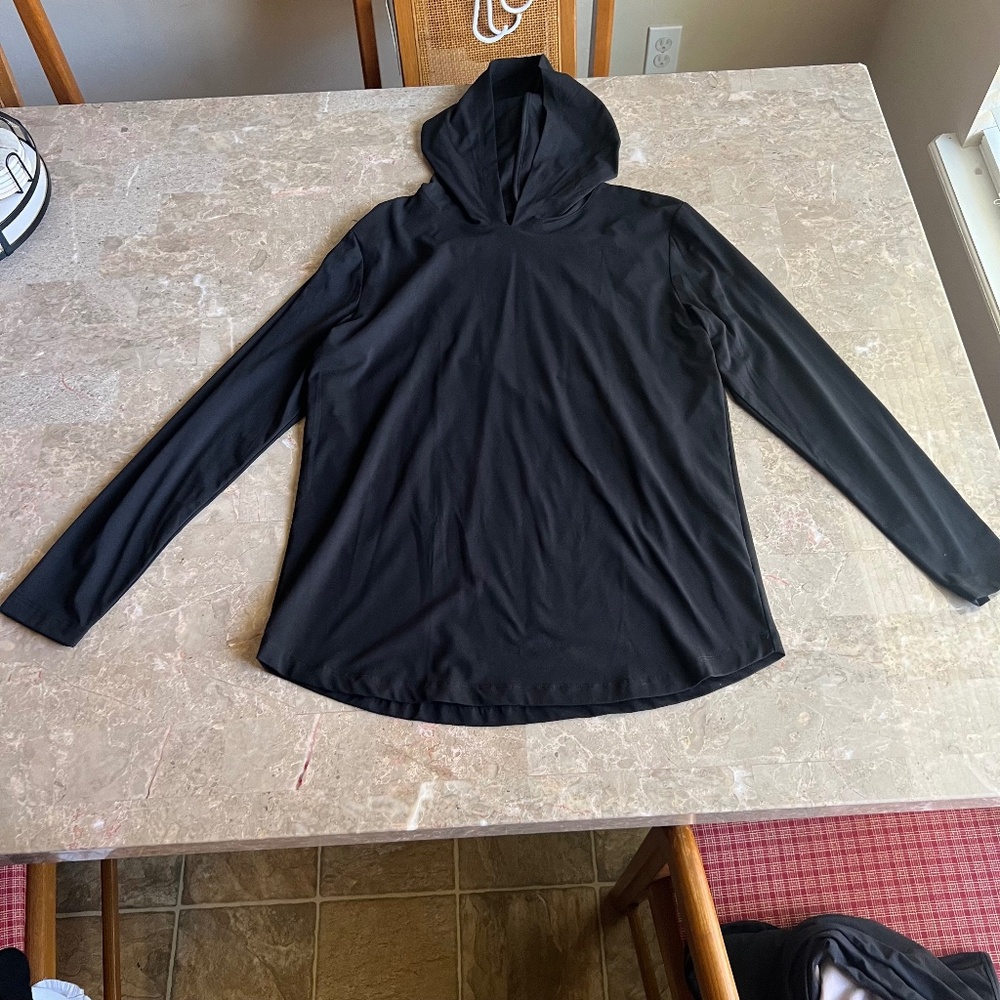 Cuts Clothing Men's Long Sleeve Hooded Curve-Hem Tee Black Medium